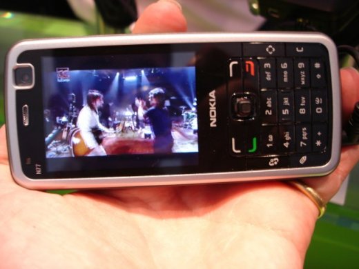 Nokia N77