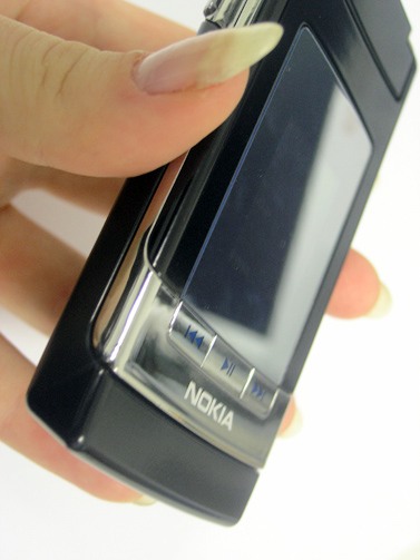 Nokia N76