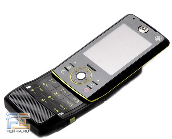  Motorola RIZR Z8 2