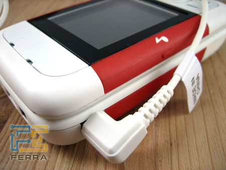 Nokia 5200:  2