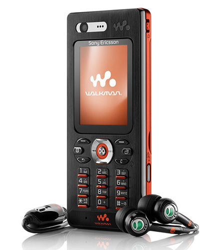 Sony Ericsson W880i 1