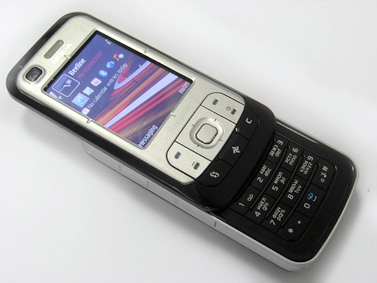 Nokia 6110 Navigator: GPS   
