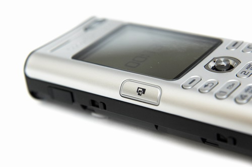 Sony Ericsson K600i:   
