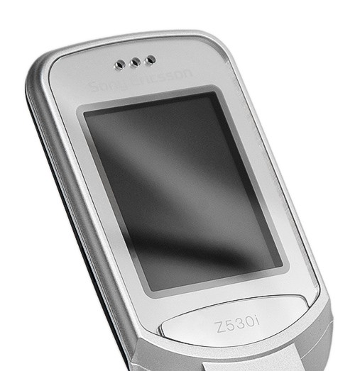  SonyEricsson Z530i