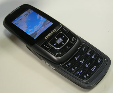 Samsung D600:  