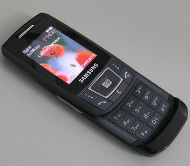 Samsung SGH-D900:  