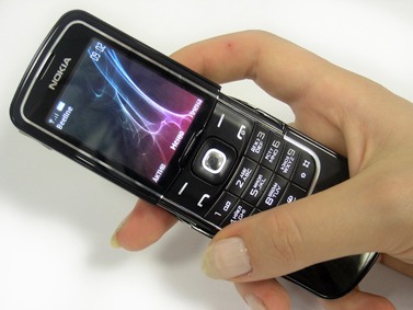 Nokia 8600 Luna:  ,   