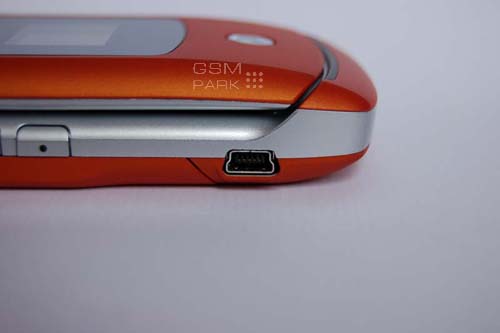 GSM- Motorola RAZR V3x -  3G   