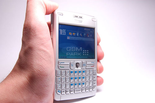 Nokia E61       