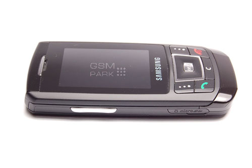   Samsung SGH-D900