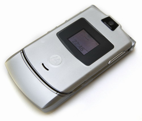 Motorola RAZR V3:   
