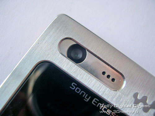  Sony Ericsson W880i