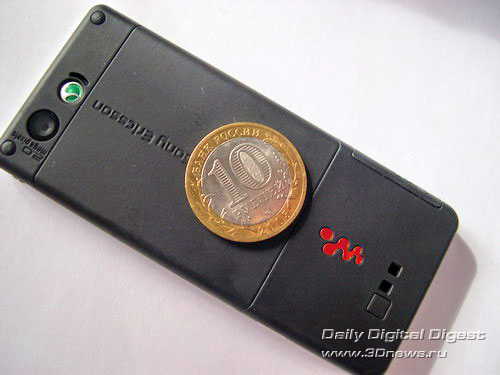  Sony Ericsson W880i