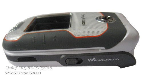  Sony Ericsson W710i