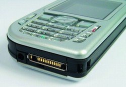 Nokia 6670: Pop-port                      (53Kb)