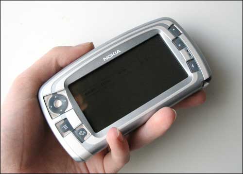   Nokia 7710