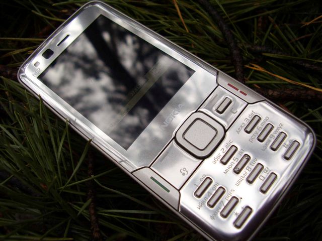 Nokia N82