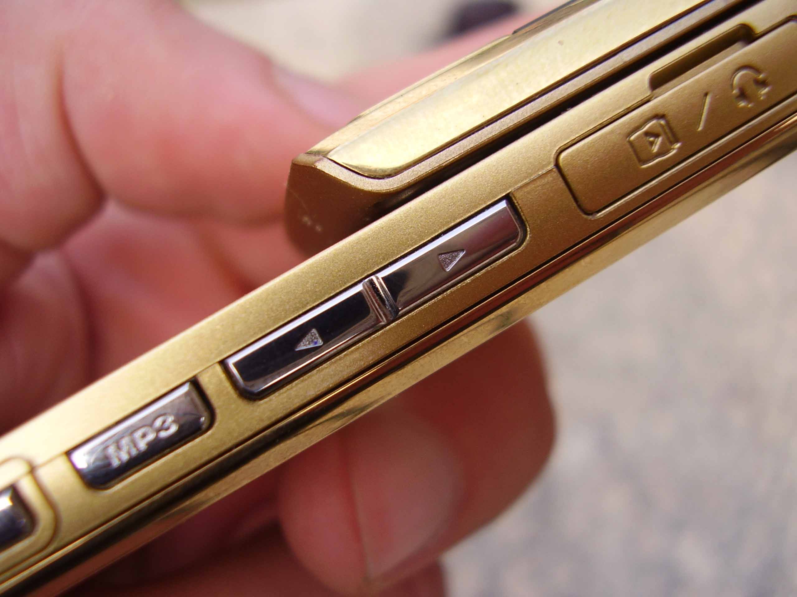 LG KE970 Shine Gold