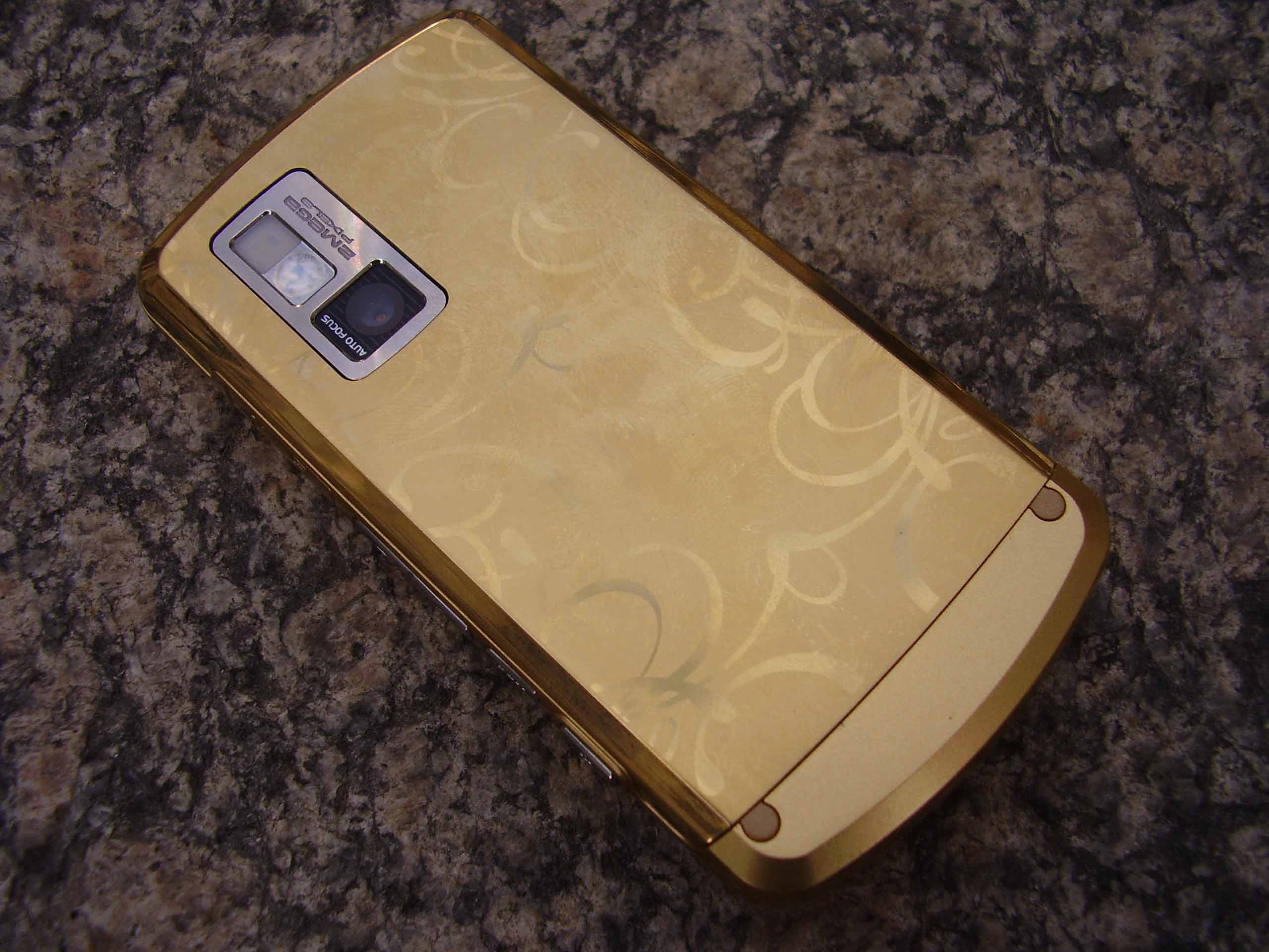 LG KE970 Shine Gold