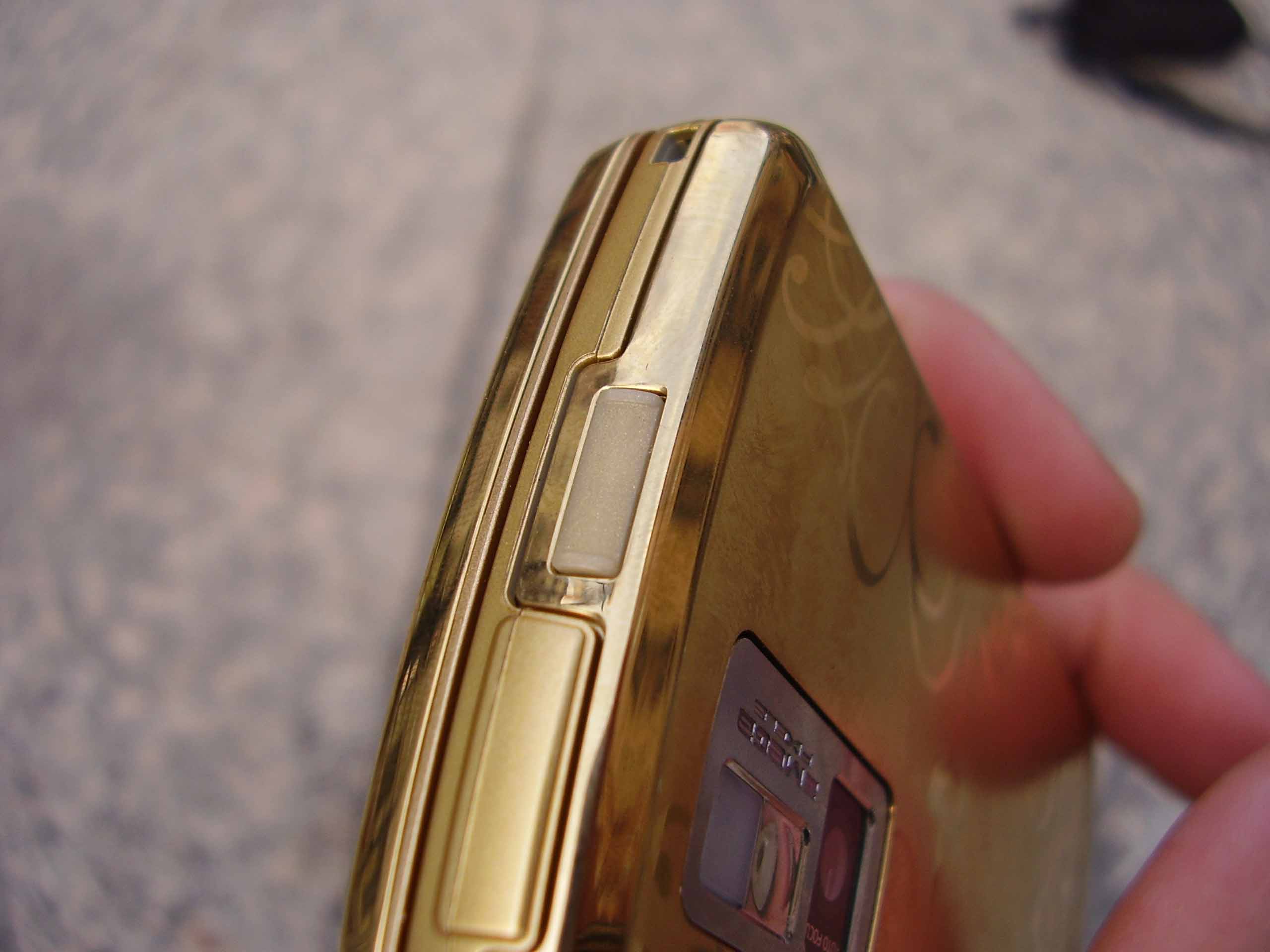 LG KE970 Shine Gold
