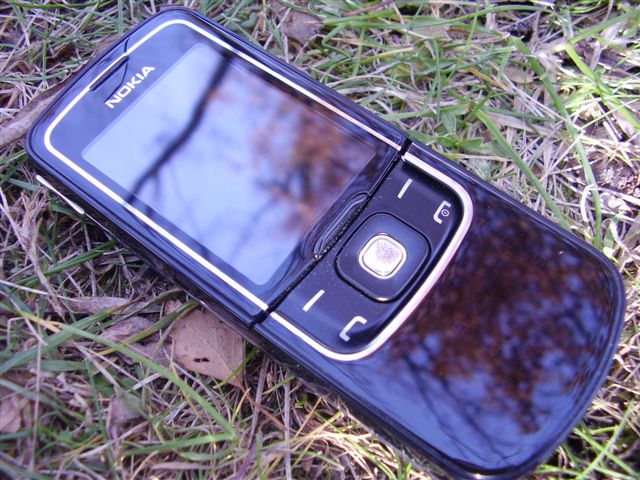 Nokia 8600 Luna 