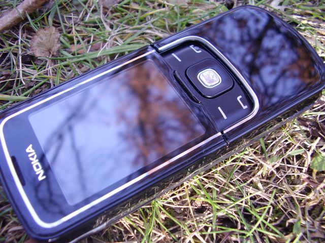 Nokia 8600 Luna 
