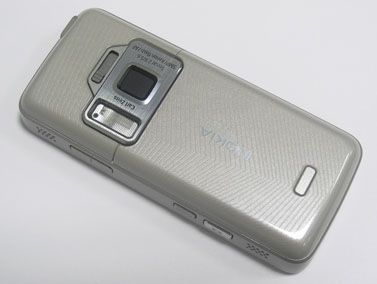 Nokia N82