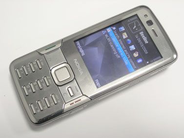 Nokia N82