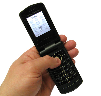    Sony Ericsson Z555i