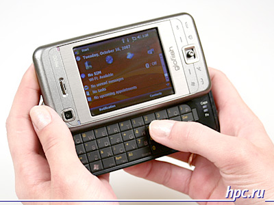 glofiish M800:   QWERTY 