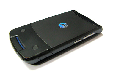    Motorola RAZR2 V9