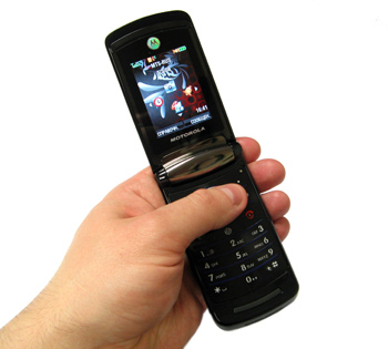    Motorola RAZR2 V9