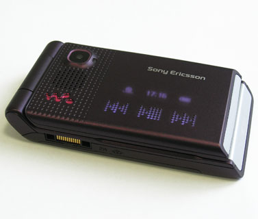 Sony Ericsson W380i:   