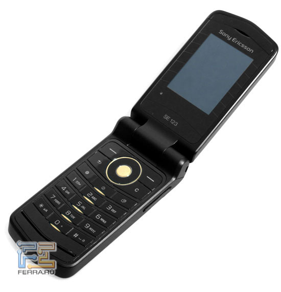 Sony Ericsson Z555i:  2