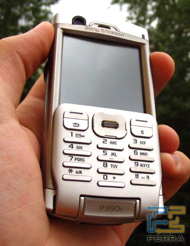   Sony Ericsson P990i