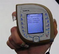    Nokia 7600