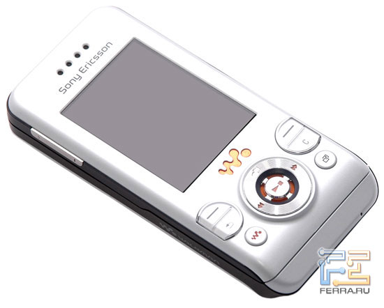 Sony Ericsson W580i 1