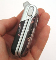    Sony Ericsson Z530i,  " "