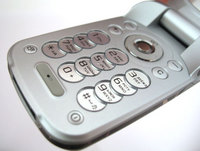    Sony Ericsson Z530i,  " "