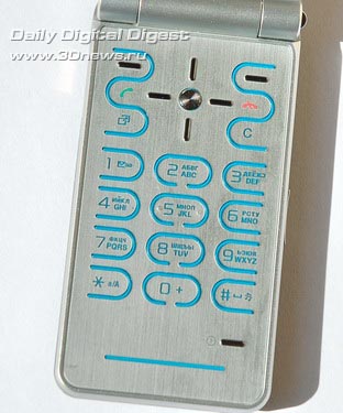  Sony Ericsson Z770