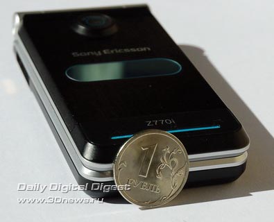  Sony Ericsson Z770