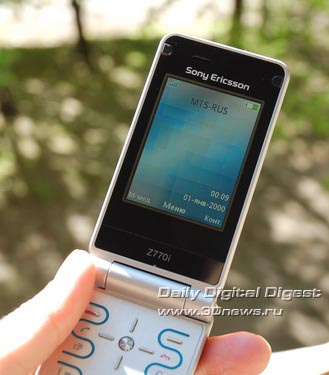  Sony Ericsson Z770