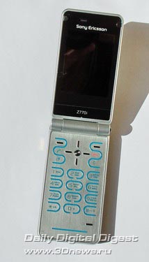  Sony Ericsson Z770