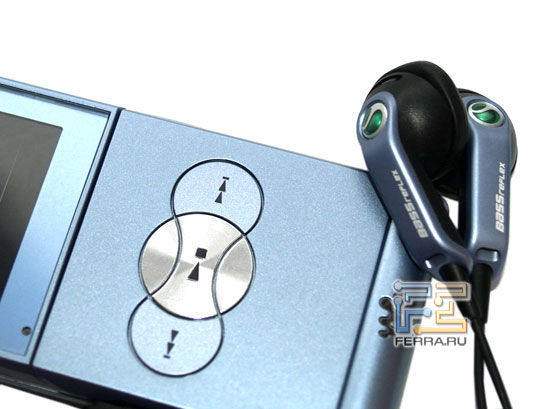 Sony Ericsson W350i 6