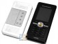 Sony Ericsson R300  R306:  