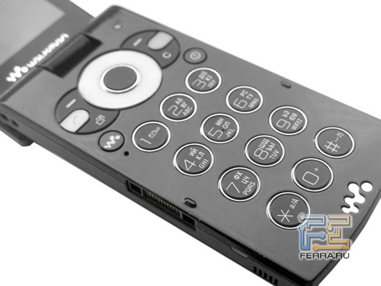 Sony Ericsson W980:  1