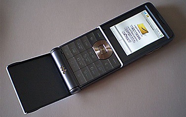 Sony Ericsson W350i:   ?