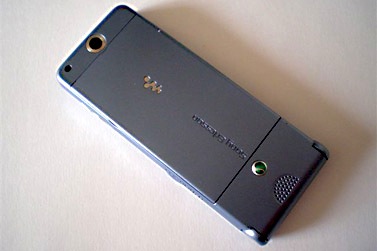 Sony Ericsson W350i:   ?