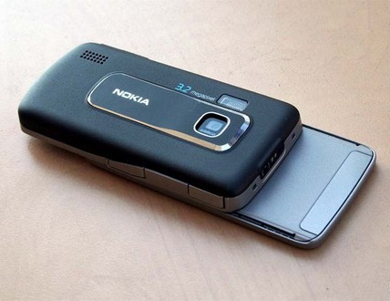 Nokia 6210 Navigator