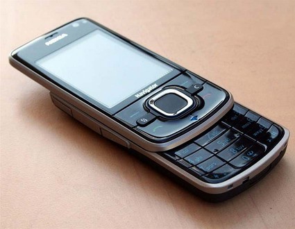 Nokia 6210 Navigator